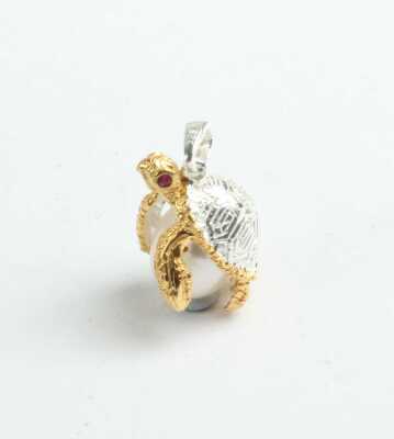 SILVER PENDANT