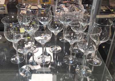 WINE GLASSES