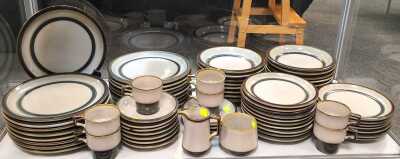 BING & GRONDAHL DINNERWARE