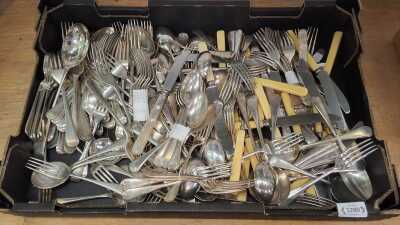 FLATWARE