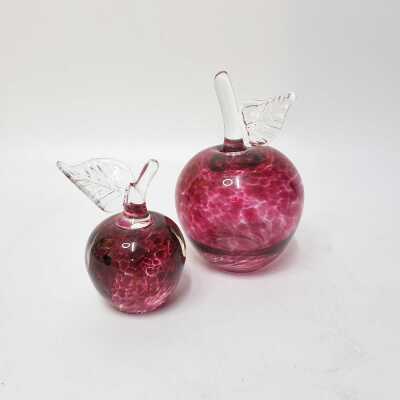 GLASS APPLES