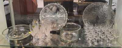 ASSORTED GLASSWARE