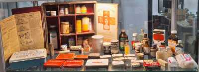 VINTAGE FIRST AID