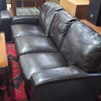 LOUNGE SUITE - 3