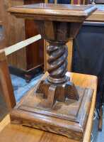 OAK PEDESTAL