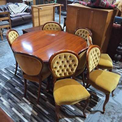 DINING SUITE