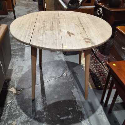 KITCHEN TABLE