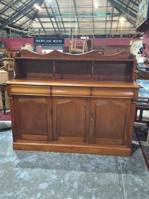 Sideboard