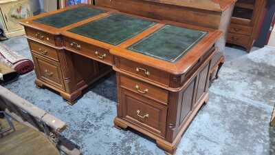 Pedestal Desk