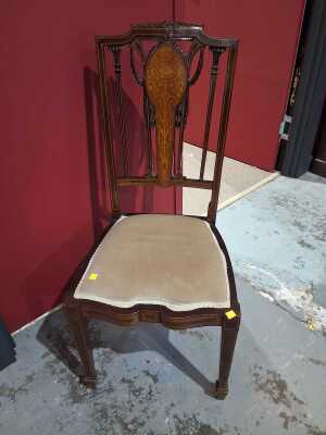 DINING CHAIR