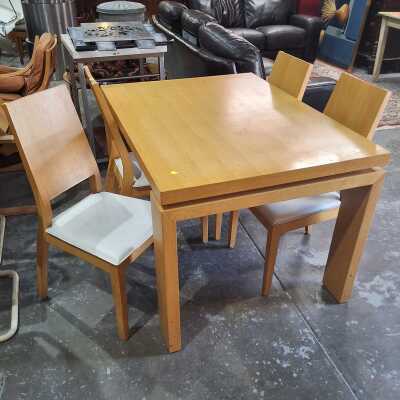 DINING SUITE