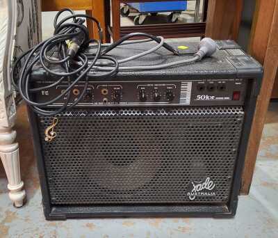 KEYBOARD AMPLIFIER