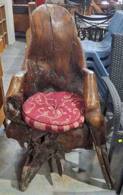 ROOT CHAIR