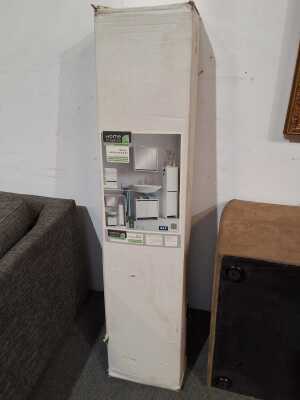 BATHROOM CABINETRY