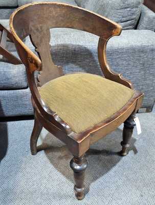 ARM CHAIR