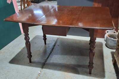 Dropside Table