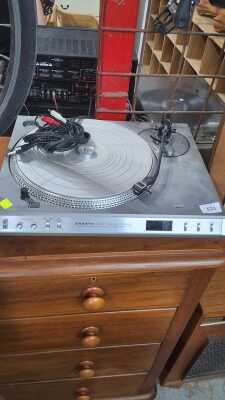 TURNTABLE