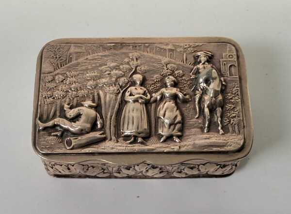 SILVER RING BOX