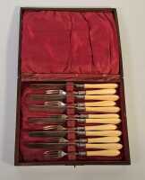 CUTLERY SERVICE