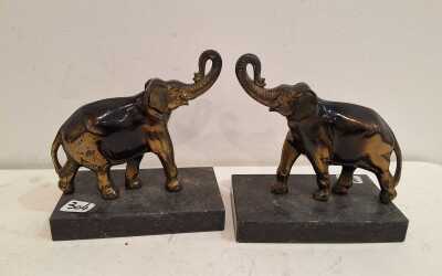 Elephant Bookends