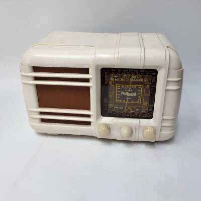 Mantel Radio