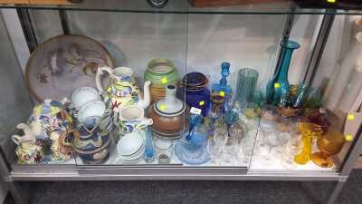 Pottery & Glassware