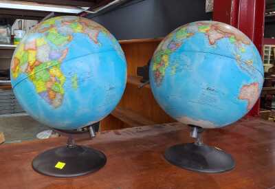 256 · GLOBES