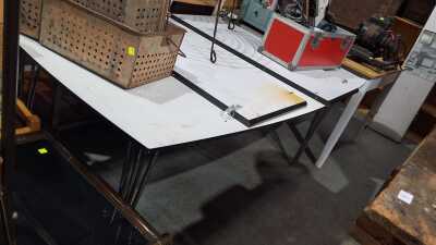 299 · DINING TABLE
