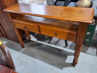 Hall Console