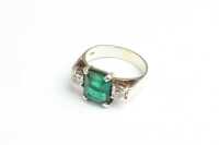 EMERALD & DIAMOND RING - 2
