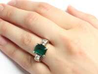 EMERALD & DIAMOND RING - 3