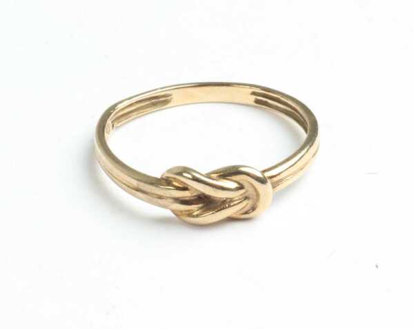 GOLD RING