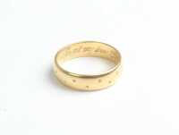 GOLD RING