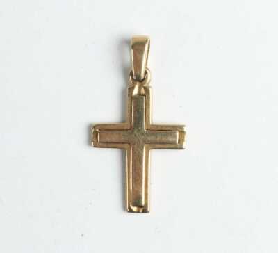 GOLD PENDANT