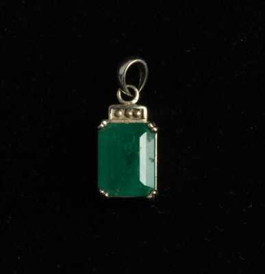 EMERALD PENDANT