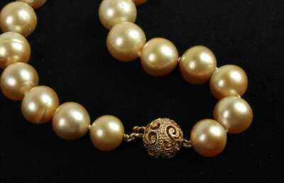 PEARL NECKLACE