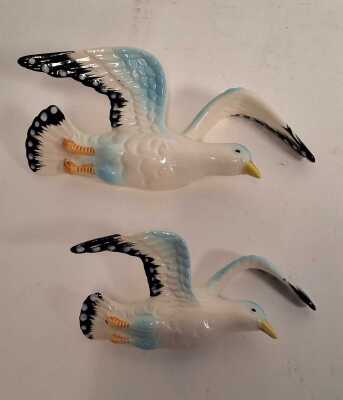 WALL GULLS