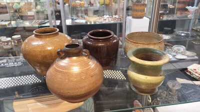 VASES AND POTS
