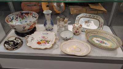COLLECTABLE CHINA