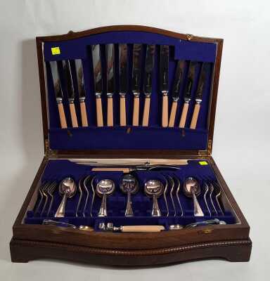 Cutlery Canteen