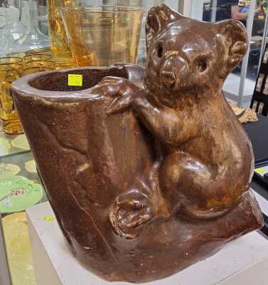 KOALA VASE
