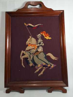 EMBROIDERED KNIGHT