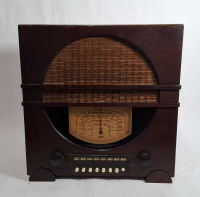Ultra Radio (1939)