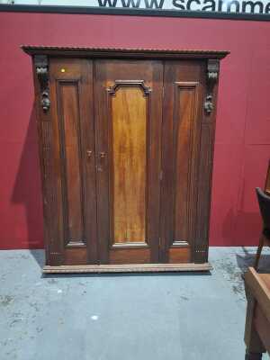 Wardrobe