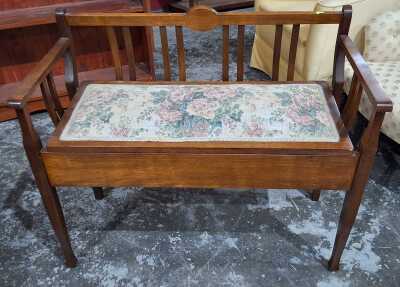 Duet Piano Stool