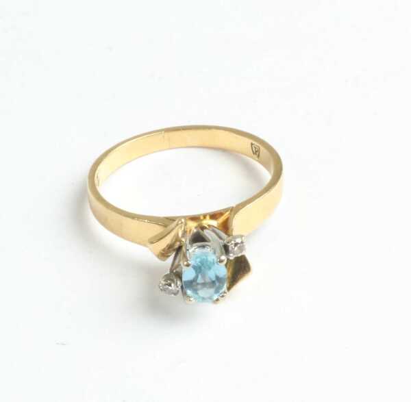 GOLD RING