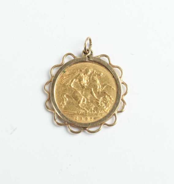 GOLD PENDANT