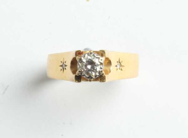 GOLD RING