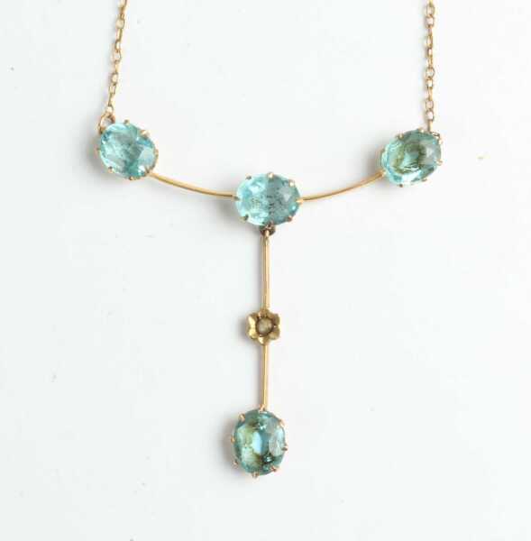 GOLD NECKLACE