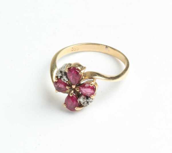 GOLD RING